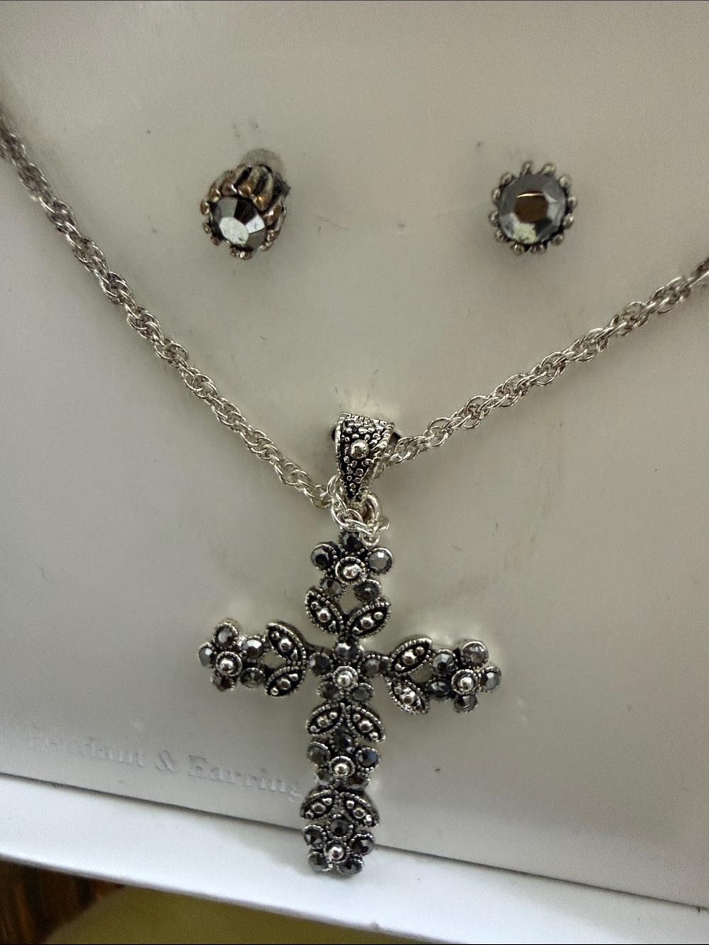 Silver Cross Pendant Necklace and Stud Earrings Set - Silver